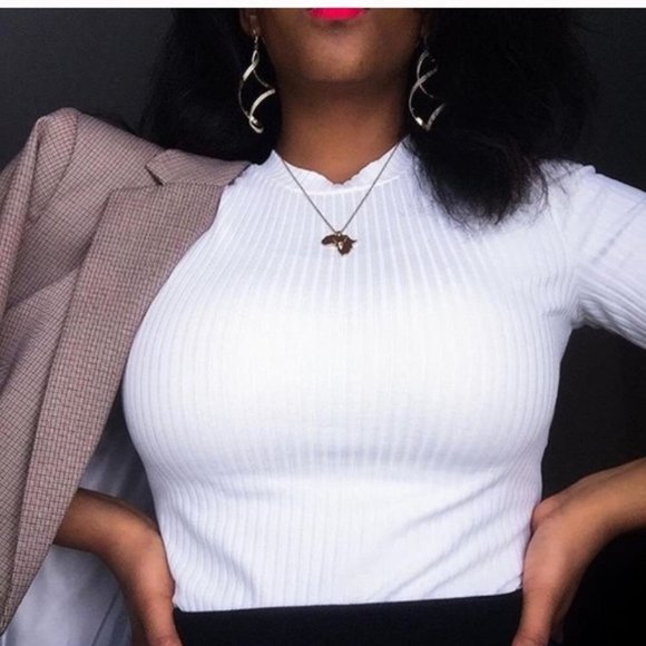 Africa map gold pendant necklace - Picture 11 of 13